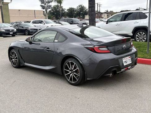 Certified 2024 Toyota GR86 RWD image 4