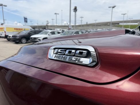 Used 2019 RAM 1500 Laramie RWD image 20