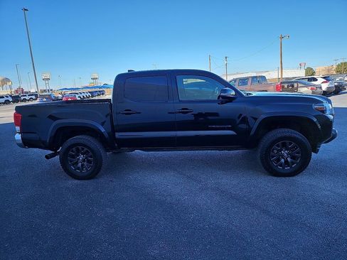 Used 2020 Toyota Tacoma SR5 image 9