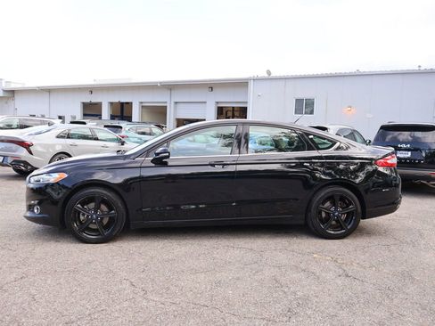 Used 2016 Ford Fusion SE FWD image 5