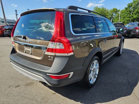 Used 2016 Volvo XC70 T5 Premier w/ Proximity Package AWD/4WD image 5