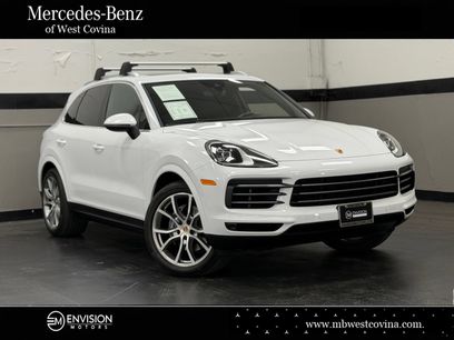 Used 2022 Porsche Cayenne E-Hybrid w/ Premium Package