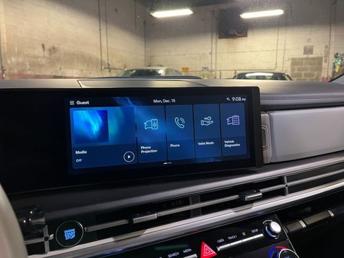 Used 2025 Hyundai Santa Fe SEL image 20