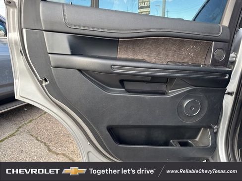 Used 2021 Ford Expedition Limited image 13