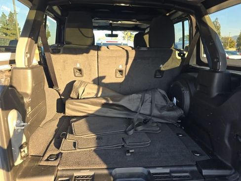 Used 2021 Jeep Wrangler Unlimited Sport image 10