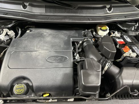 Used 2016 Ford Explorer XLT w/ Equipment Group 201A image 25