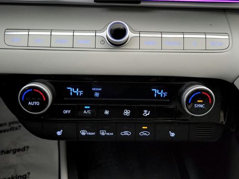 Used 2022 Hyundai Elantra Limited image 42