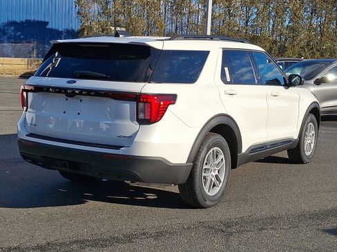 New 2026 Ford Explorer Active image 13