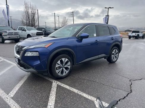 Used 2023 Nissan Rogue SV image 8