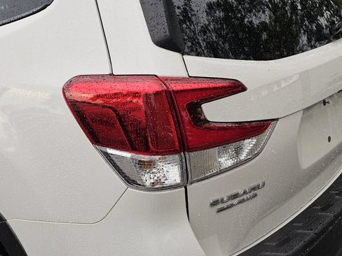 Certified 2023 Subaru Forester Premium AWD/4WD image 7