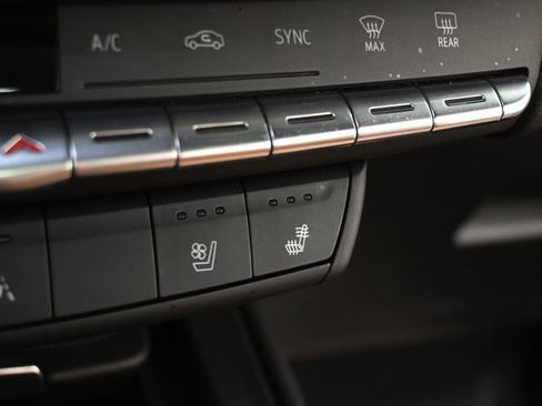 Used 2019 Cadillac XT4 Sport image 23