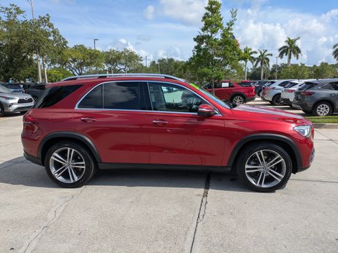 Used 2020 Mercedes-Benz GLE 350 4MATIC image 3