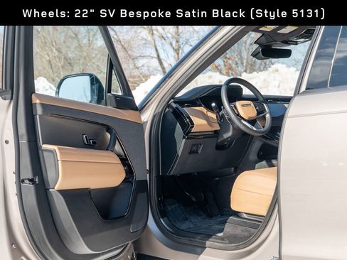 Used 2023 Land Rover Range Rover Sport SE image 11