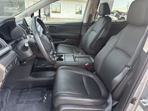 Used 2025 Honda Odyssey EX-L image 3
