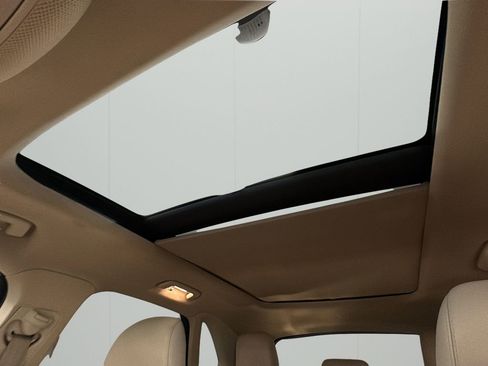 Used 2015 Lincoln MKC FWD w/ Equipment Group 101A Select image 15