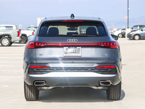 New 2025 Audi Q5 Premium image 8