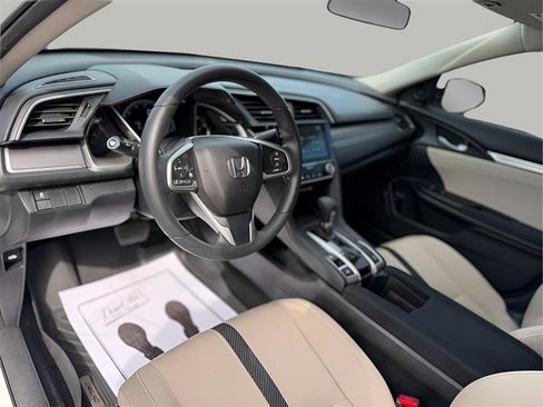 Used 2018 Honda Civic EX image 18