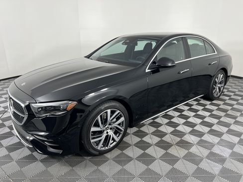 Used 2026 Mercedes-Benz E 350 4MATIC Sedan image 8