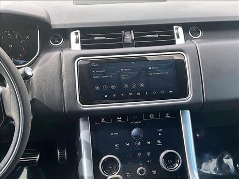 Used 2019 Land Rover Range Rover Sport HST image 8