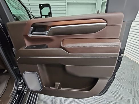 Used 2024 GMC Sierra 2500 Denali w/ Technology Package image 38