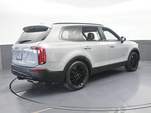 Used 2022 Kia Telluride EX w/ EX Premium Package AWD/4WD image 6