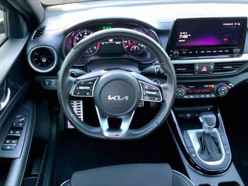 Used 2023 Kia Forte GT-Line w/ GT-Line Premium Package FWD image 6