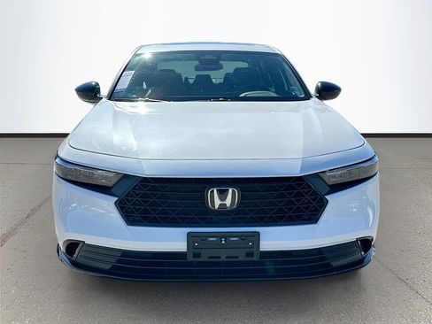 Used 2024 Honda Accord Sport image 2