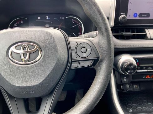 Used 2024 Toyota RAV4 XLE FWD image 24