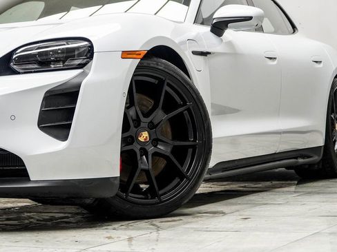 Used 2023 Porsche Taycan GTS w/ Premium Package image 7