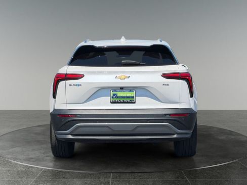 Used 2024 Chevrolet Blazer EV LT AWD/4WD image 8