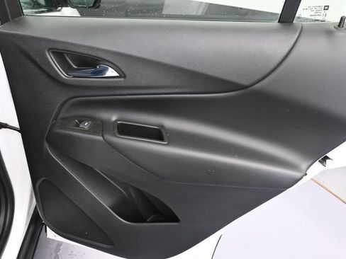 Used 2022 Chevrolet Equinox LT FWD image 32