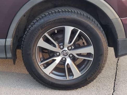 Used 2017 Toyota RAV4 XLE image 14