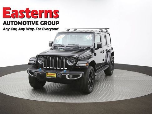 Used 2022 Jeep Wrangler Unlimited Sahara AWD/4WD image 52