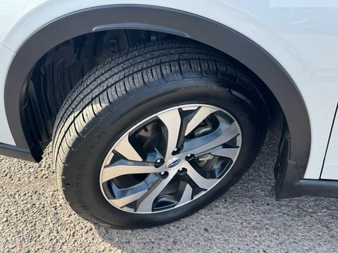 Used 2020 Subaru Outback Limited image 13