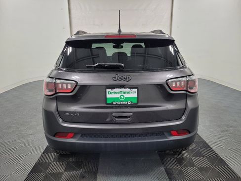 Used 2021 Jeep Compass Latitude AWD/4WD image 6