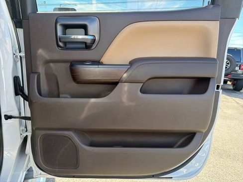 Used 2018 GMC Sierra 3500 Denali w/ Duramax Plus Package image 16