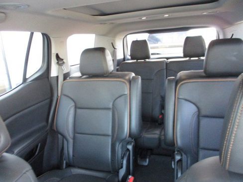 Used 2020 GMC Acadia AT4 image 12