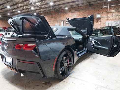 Used 2014 Chevrolet Corvette Stingray Convertible w/ 3LT Preferred Equipment Group RWD image 29