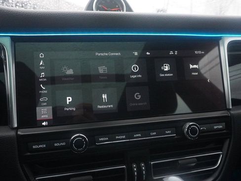 Used 2021 Porsche Macan S w/ Premium Package Plus image 46