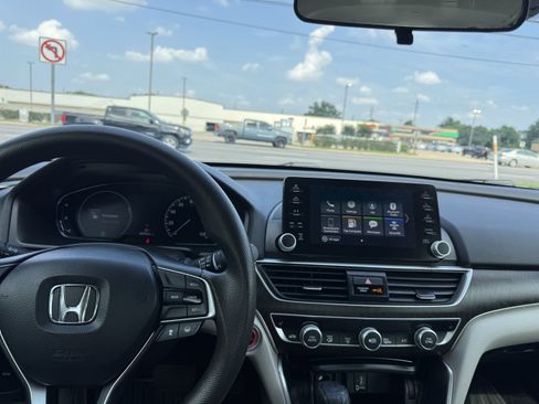 Used 2020 Honda Accord EX image 23