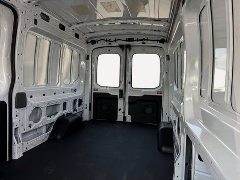 New 2025 Ford Transit 250 148 Medium Roof Extended AWD image 16