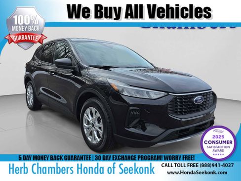 Used 2025 Ford Escape Active FWD image 1