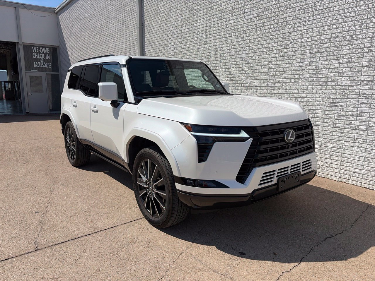 Used 2026 Lexus GX 550 AWD/4WD image 1