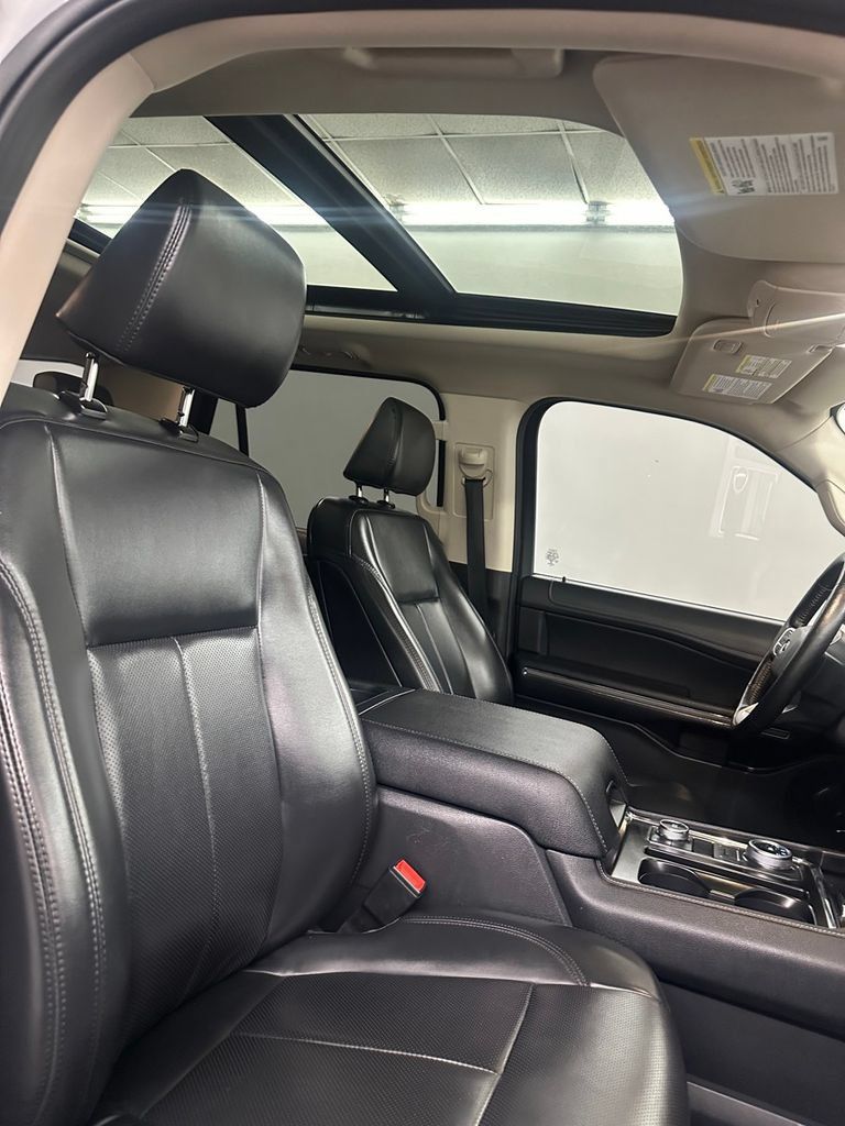 Used 2022 Ford Expedition XLT AWD/4WD image 41