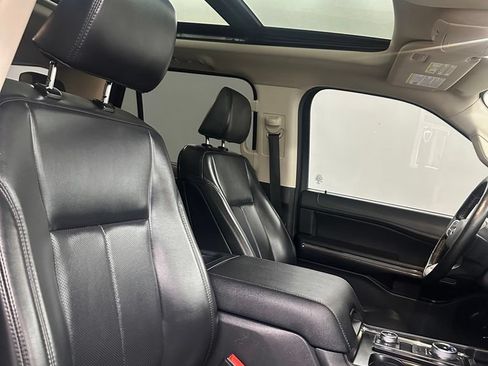 Used 2022 Ford Expedition XLT AWD/4WD image 41
