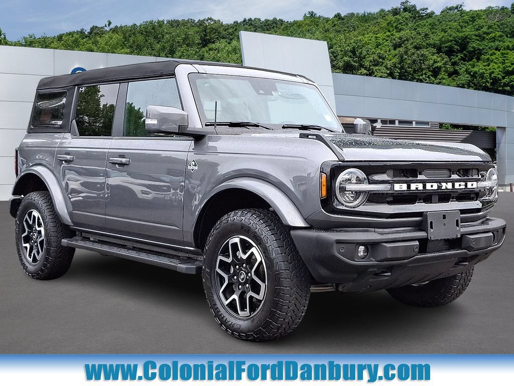 Used 2023 Ford Bronco Outer Banks AWD/4WD image 1