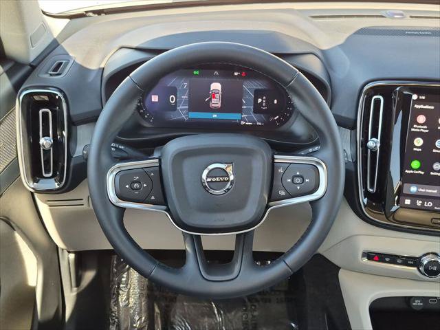 Used 2026 Volvo XC40 B5 Ultra w/ Climate Package AWD/4WD image 13