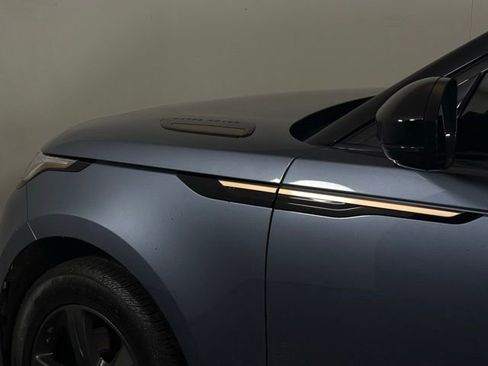 Certified 2023 Land Rover Range Rover Velar R-Dynamic S image 13