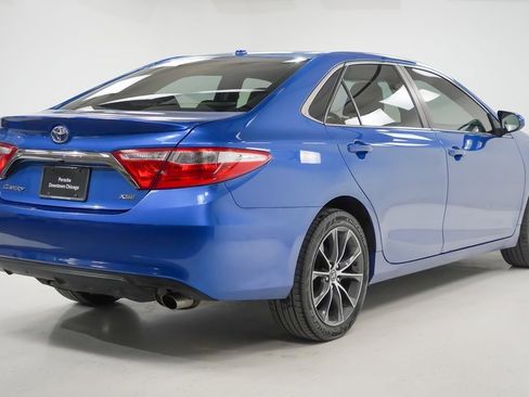 Used 2017 Toyota Camry XSE image 10