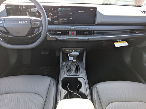 New 2026 Kia K4 EX image 14